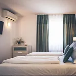 Gartenstadt ホテル